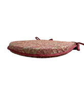 Load image into Gallery viewer, William Morris - Snakehead Wine 100% Cotton D-Shaped Seat Pads For Garden, Patio, Kitchen, Dining