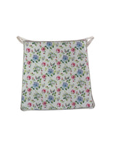Load image into Gallery viewer, Roses Tapered Seat Pads For Garden, Patio, Kitchen, Dining