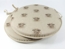 Load image into Gallery viewer, Set of 2 Country Sheep Round Bistro Seat Pads